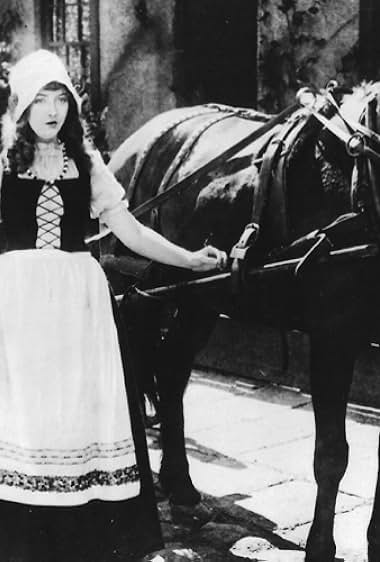 Famous trivia from Hollywood movie : Gretchen the Greenhorn (1916)