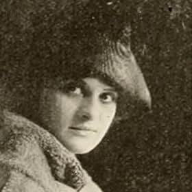 Famous trivia from Hollywood movie : Forbidden Paths (1917)