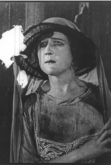 Famous trivia from Hollywood movie : Bread (1918)