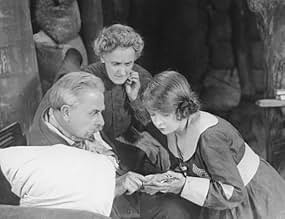 Famous trivia from Hollywood movie : The Greatest Thing in Life (1918)