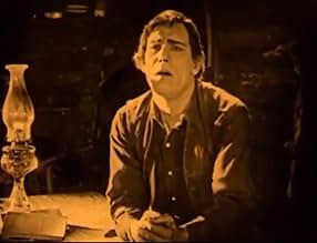 Famous trivia from Hollywood movie : The Trap (1922)