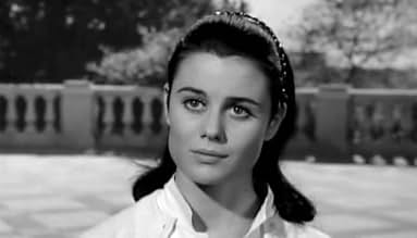 Famous trivia from Hollywood movie : The Young Lovers (1964)