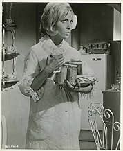Famous trivia from Hollywood movie : Looking for Love (1964)