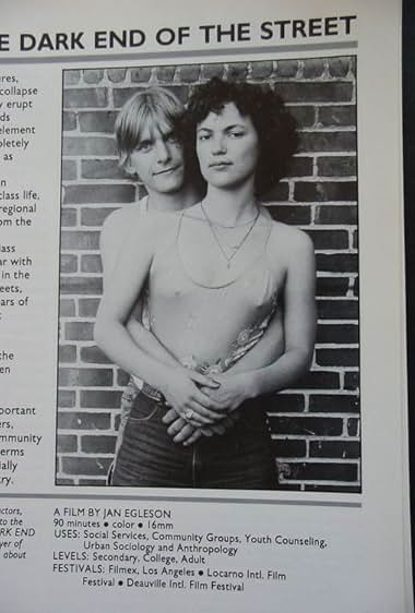 Famous trivia from Hollywood movie : The Dark End of the Street (1981)