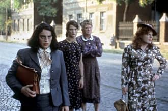 Famous trivia from Hollywood movie : All the Queen's Men (2001)