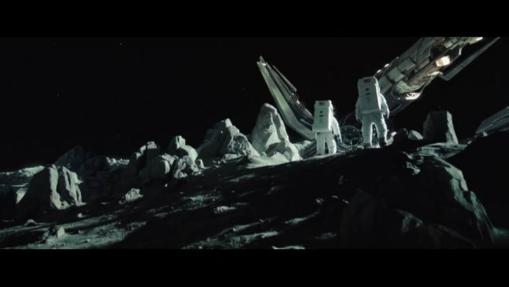 Famous trivia from Hollywood movie : Transformers: Dark of the Moon (2011) - Part (4)
